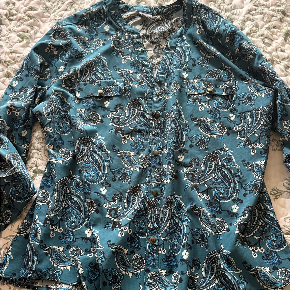 Laura Scott Teal Paisley Button-Down Shirt